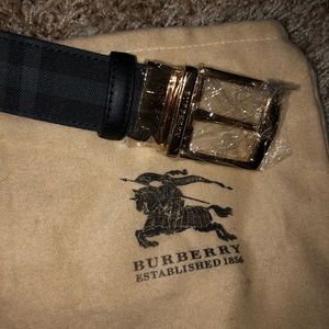 Reversible Burberry Belt